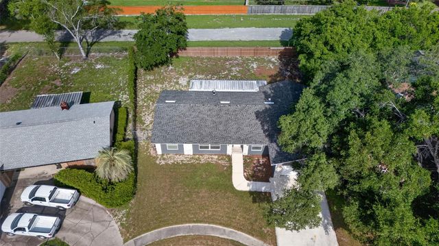 811 W HARBOUR COURT, Ocoee, FL 34761
