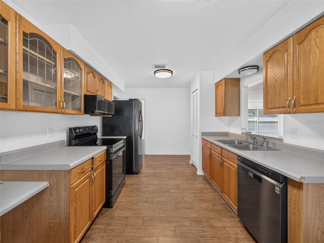 811 W HARBOUR COURT, Ocoee, FL 34761