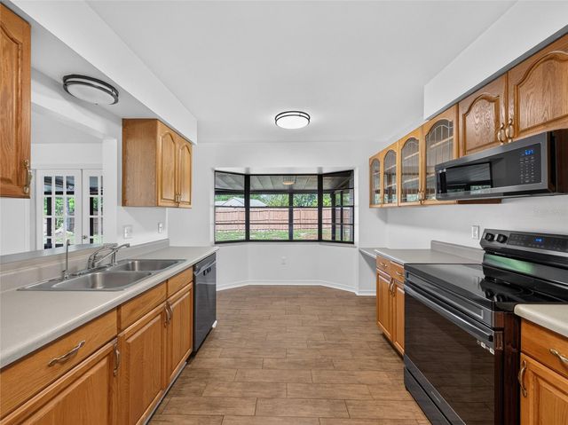 811 W HARBOUR COURT, Ocoee, FL 34761