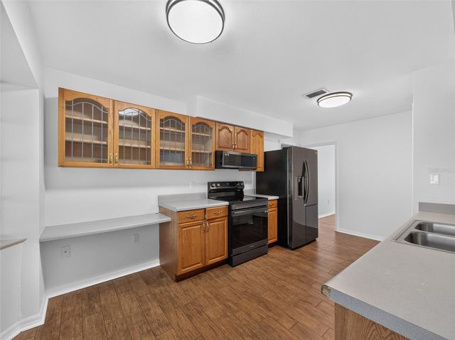 811 W HARBOUR COURT, Ocoee, FL 34761