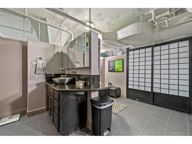 2000 Arapahoe St 1, Denver, CO 80205