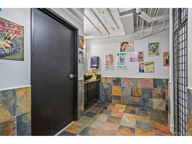 2000 Arapahoe St 1, Denver, CO 80205