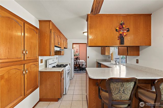 10210 63rd Avenue Ct E, Puyallup, WA 98373