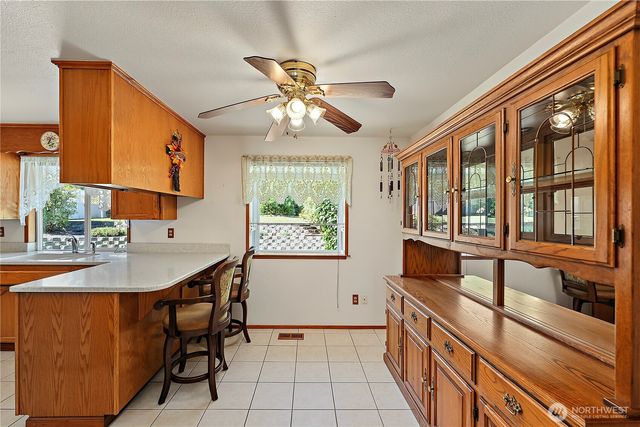10210 63rd Avenue Ct E, Puyallup, WA 98373