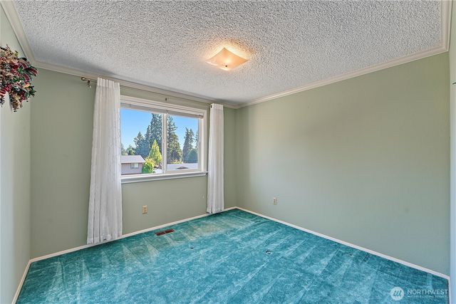 10210 63rd Avenue Ct E, Puyallup, WA 98373