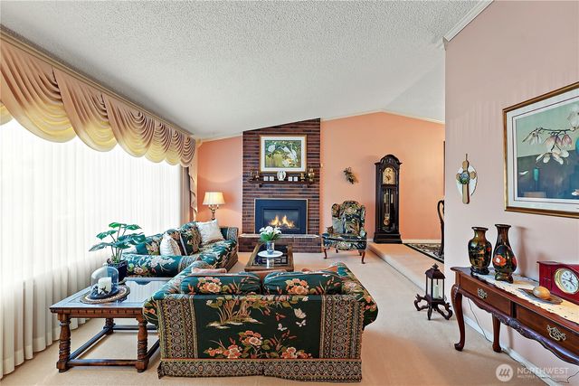 10210 63rd Avenue Ct E, Puyallup, WA 98373