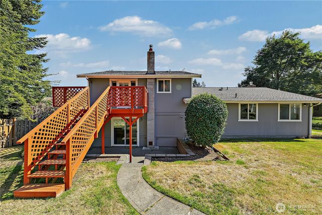 10210 63rd Avenue Ct E, Puyallup, WA 98373
