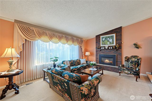 10210 63rd Avenue Ct E, Puyallup, WA 98373