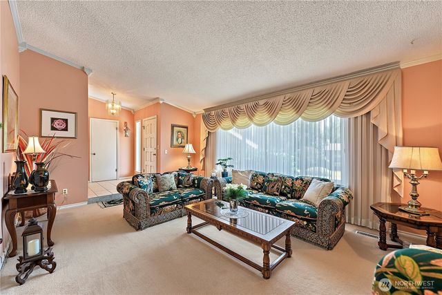10210 63rd Avenue Ct E, Puyallup, WA 98373