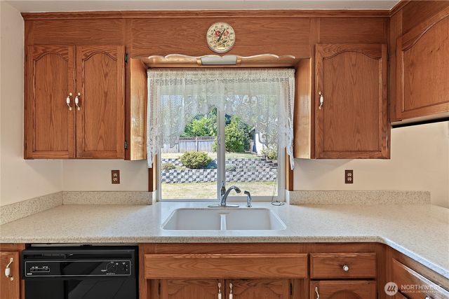 10210 63rd Avenue Ct E, Puyallup, WA 98373