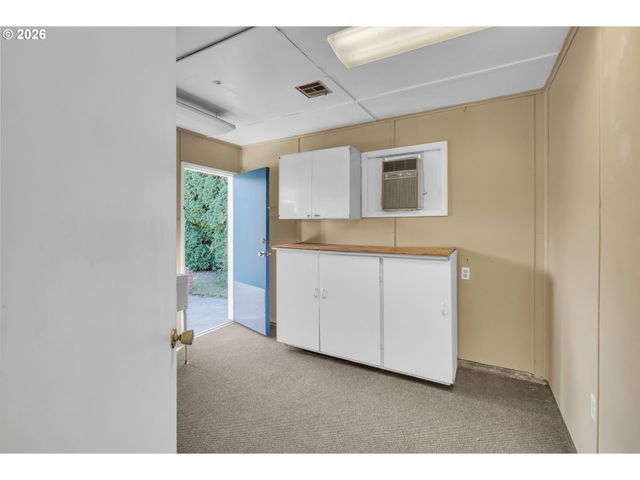 8000 N WOOLSEY Ave, Portland, OR 97203