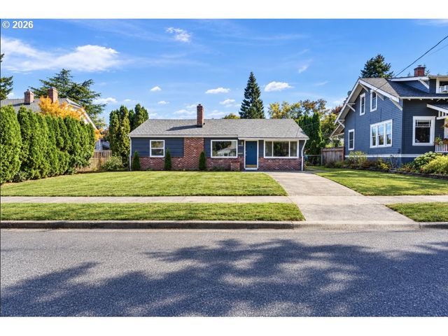 8000 N WOOLSEY Ave, Portland, OR 97203
