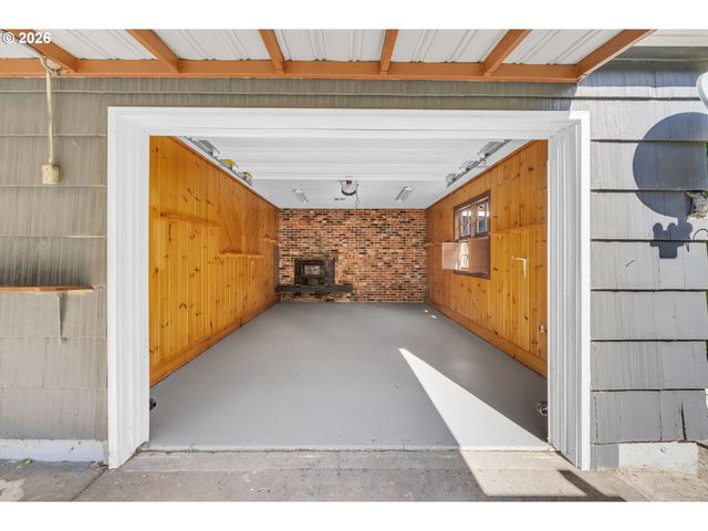 8000 N WOOLSEY Ave, Portland, OR 97203
