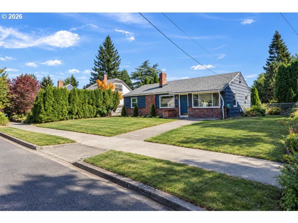 8000 N WOOLSEY Ave, Portland, OR 97203