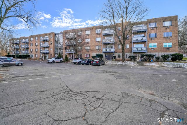 279 Oakville Avenue B12, Waterbury, CT 06708