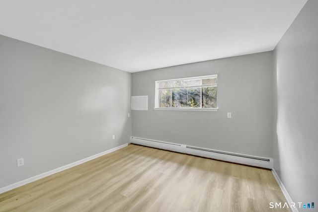 279 Oakville Avenue B12, Waterbury, CT 06708