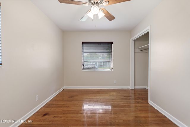 1329 HOLLYHOCK Circle, Jacksonville, FL 32211