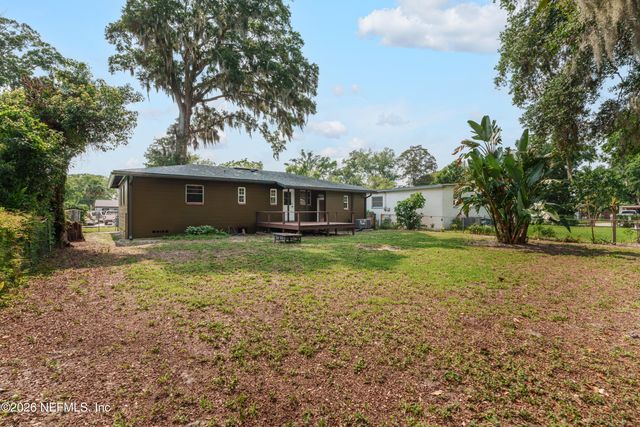 1329 HOLLYHOCK Circle, Jacksonville, FL 32211