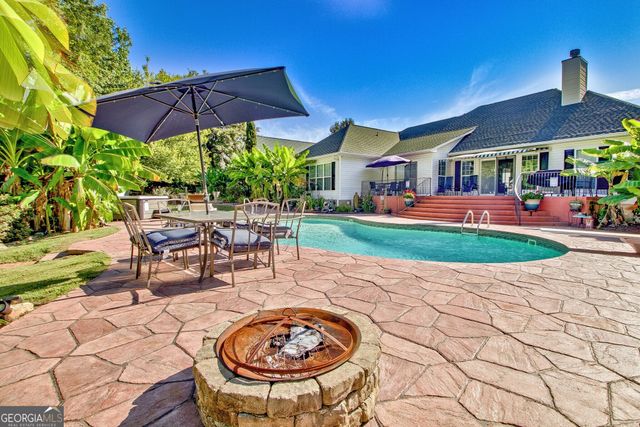 494 Thrash Road, Lagrange, GA 30241