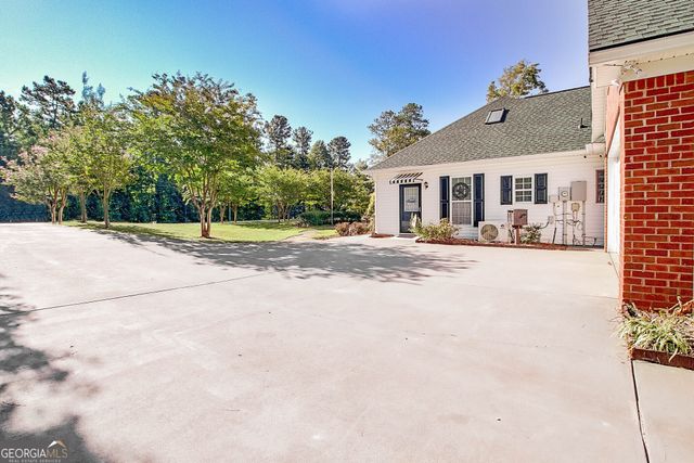 494 Thrash Road, Lagrange, GA 30241