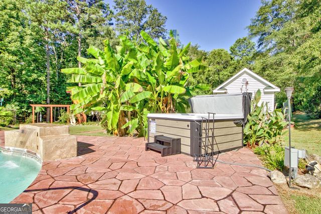 494 Thrash Road, Lagrange, GA 30241