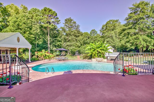 494 Thrash Road, Lagrange, GA 30241