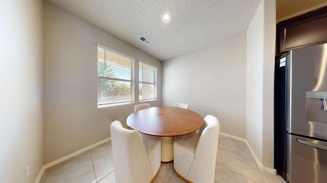 1772 Valle Vista Road NW, Los Lunas, NM 87031