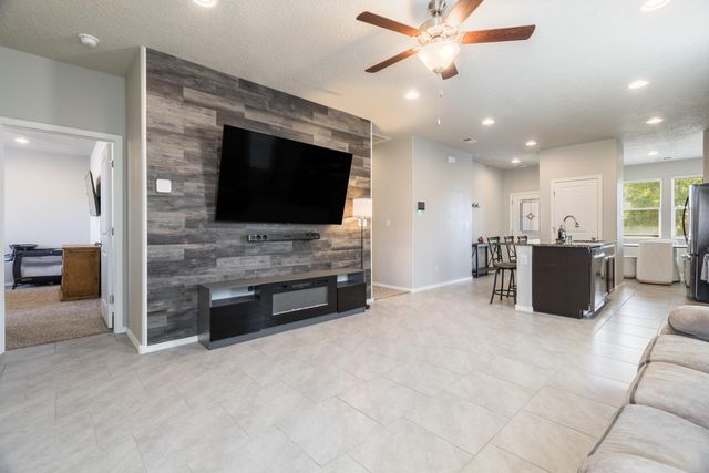 1772 Valle Vista Road NW, Los Lunas, NM 87031