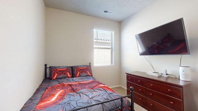 1772 Valle Vista Road NW, Los Lunas, NM 87031