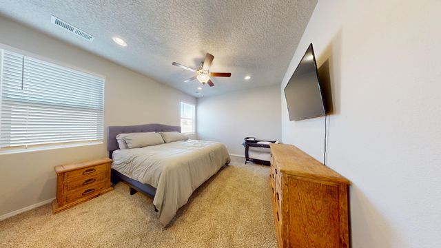 1772 Valle Vista Road NW, Los Lunas, NM 87031