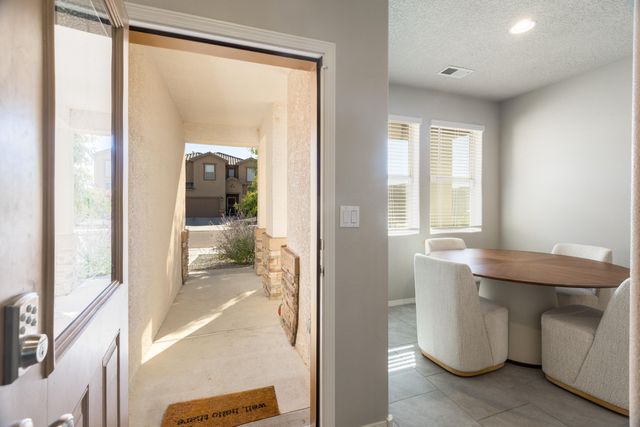 1772 Valle Vista Road NW, Los Lunas, NM 87031