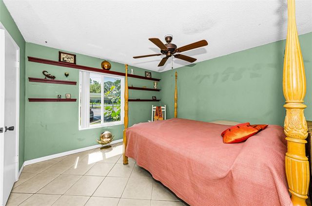 11436 2ND STREET N 1, St Petersburg, FL 33716