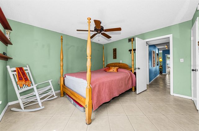 11436 2ND STREET N 1, St Petersburg, FL 33716