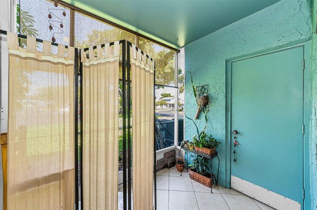 11436 2ND STREET N 1, St Petersburg, FL 33716