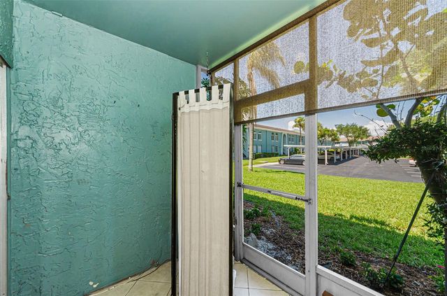 11436 2ND STREET N 1, St Petersburg, FL 33716