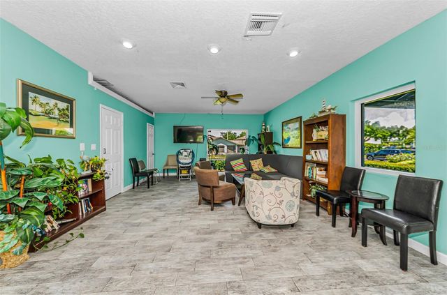 11436 2ND STREET N 1, St Petersburg, FL 33716