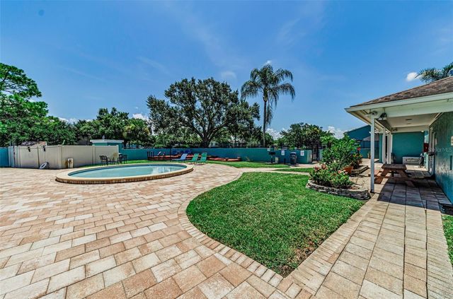 11436 2ND STREET N 1, St Petersburg, FL 33716