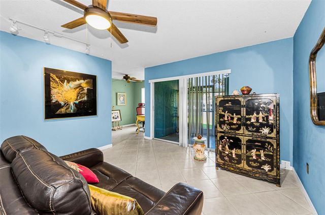11436 2ND STREET N 1, St Petersburg, FL 33716