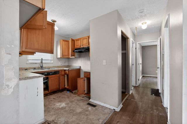 2672 Arcola Road, Columbus, OH 43207
