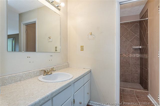 3391 Hawthorne Street, Hope Mills, NC 28348