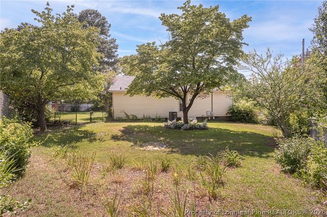 3391 Hawthorne Street, Hope Mills, NC 28348