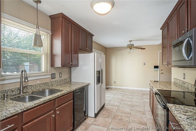 3391 Hawthorne Street, Hope Mills, NC 28348