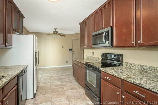 3391 Hawthorne Street, Hope Mills, NC 28348