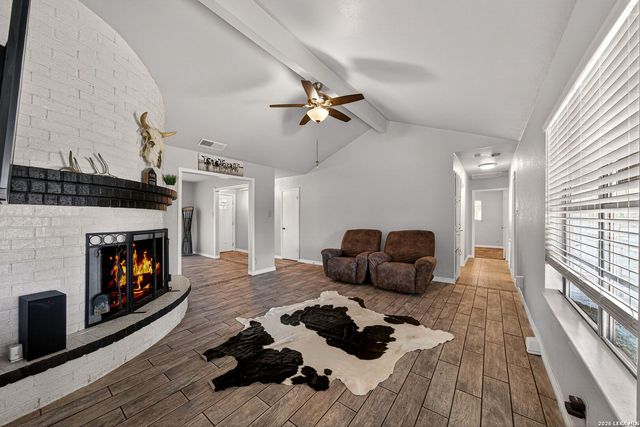 4914 Crestwood Dr., Schertz, TX 78101