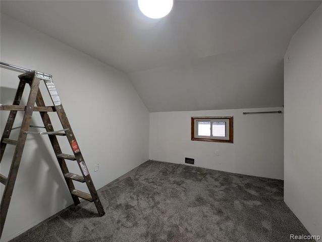 17 Oriley Street, Pontiac, MI 48342