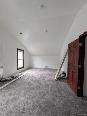 17 Oriley Street, Pontiac, MI 48342