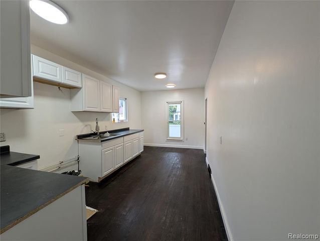 17 Oriley Street, Pontiac, MI 48342