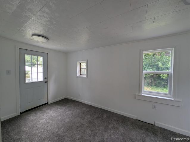17 Oriley Street, Pontiac, MI 48342
