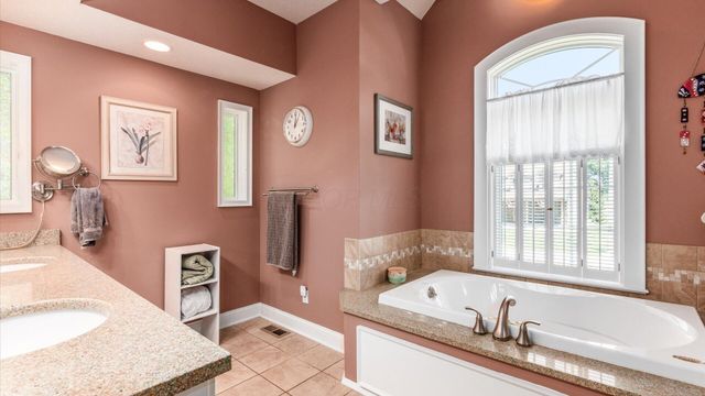 87 Dartmouth Road SE, Hebron, OH 43025