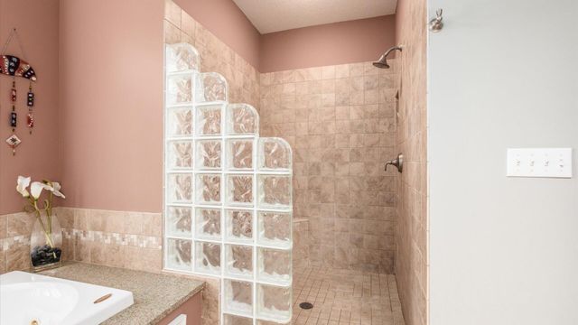 87 Dartmouth Road SE, Hebron, OH 43025